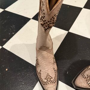 Old Gringo Beige Embossed Western Ankle Boots